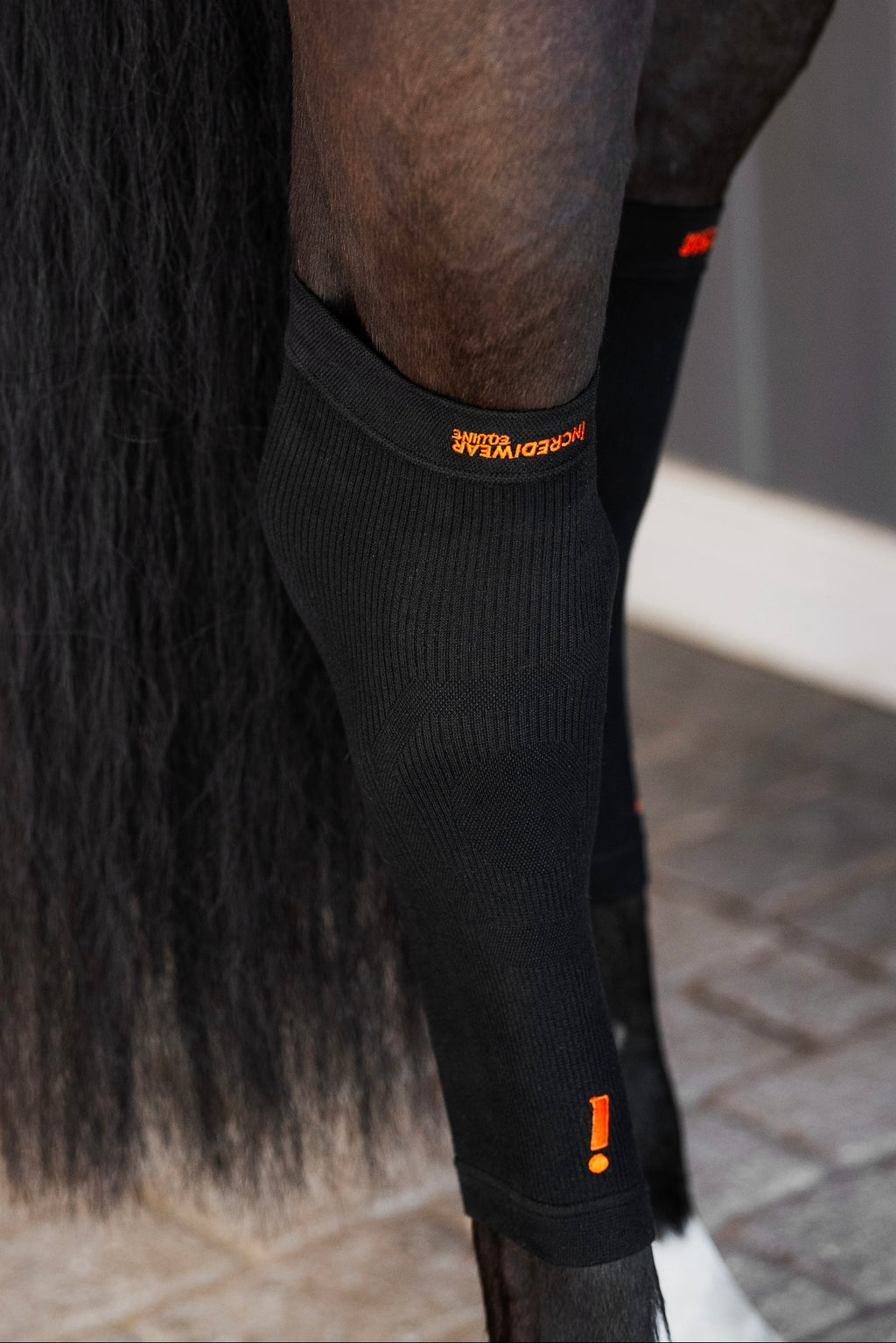 Incrediwear Circulation Hoof Socks BLACK